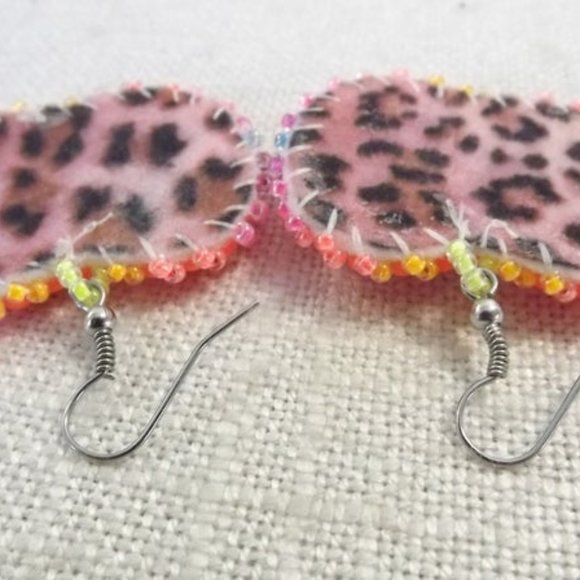 Cute Bow Tie Seed Bead Earrings for Pierced Ears - Picture 7 of 7